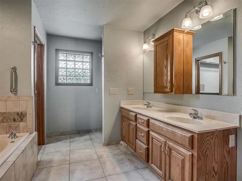 Photo 21 — 7308 NW 129th Street, Oklahoma City, OK 73142