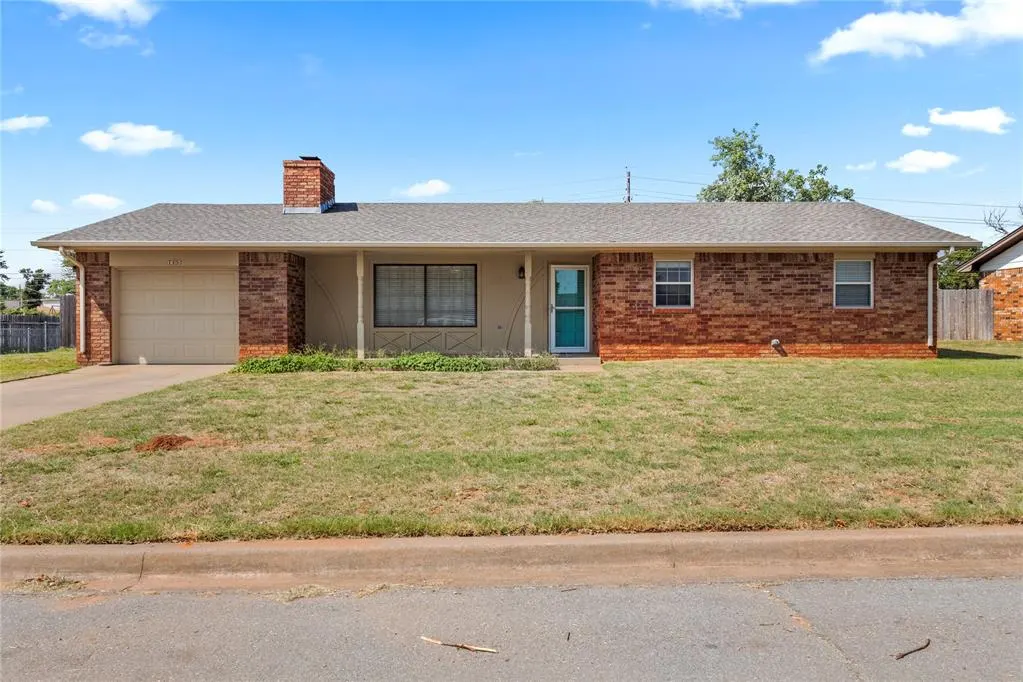 Front exterior — 1805 E Serenade Street, Weatherford, OK 73096