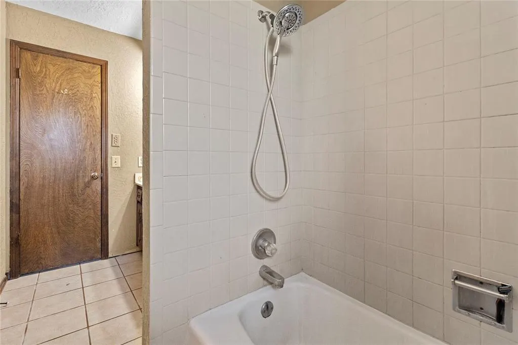Photo 11 — 1805 E Serenade Street, Weatherford, OK 73096