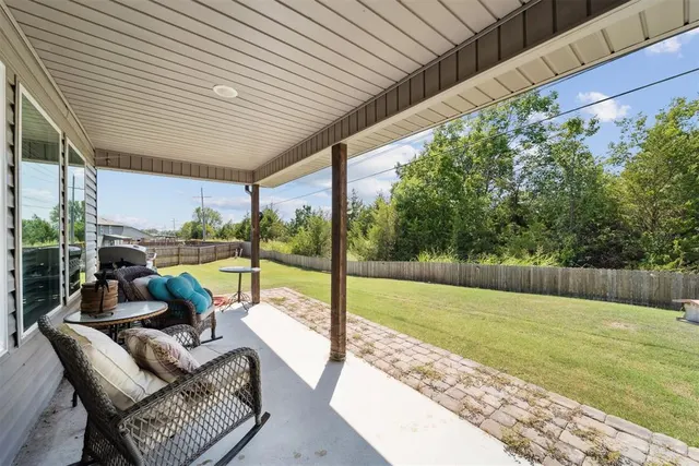 Photo 3 — 3005 Talbot Circle, Bartlesville, OK 74006