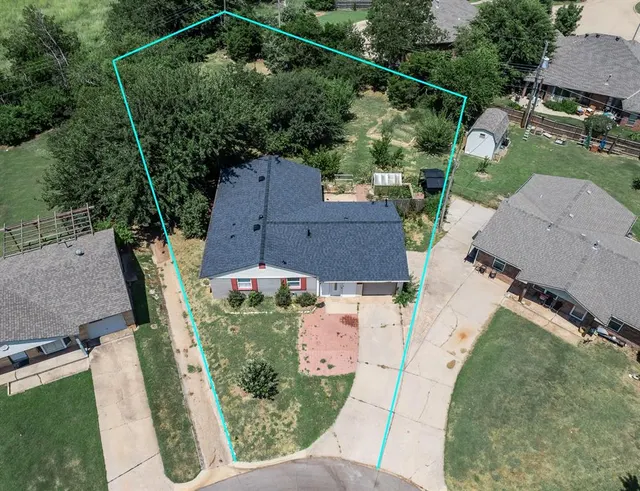 Front exterior — 6117 N Redmond Avenue, Warr Acres, OK 73122