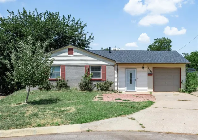 Photo 3 — 6117 N Redmond Avenue, Warr Acres, OK 73122