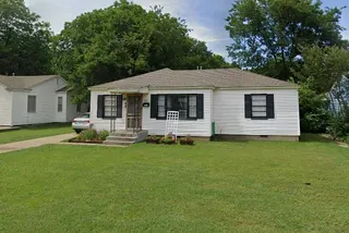 Sold home at 711 Elm Street