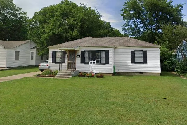 Front exterior — 711 Elm Street, Ardmore, OK 73401