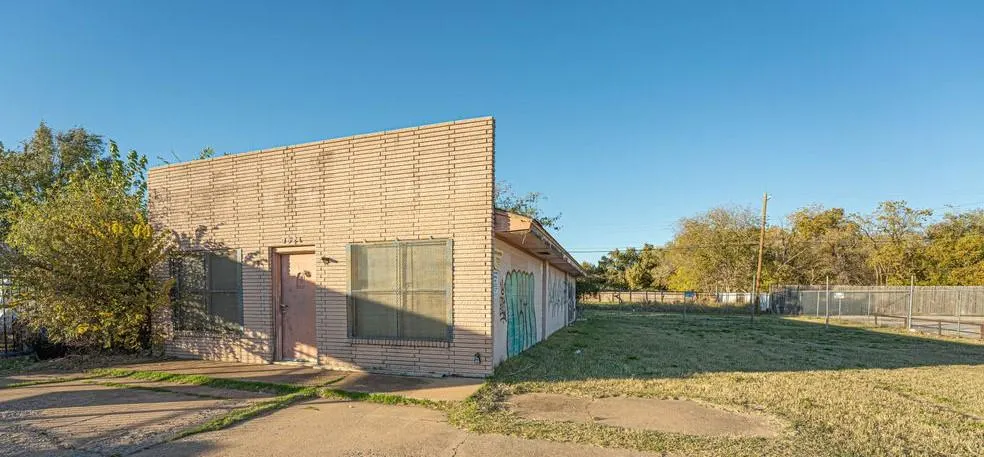 Front exterior — 3621 SW 29th Street, Oklahoma City, OK 73119