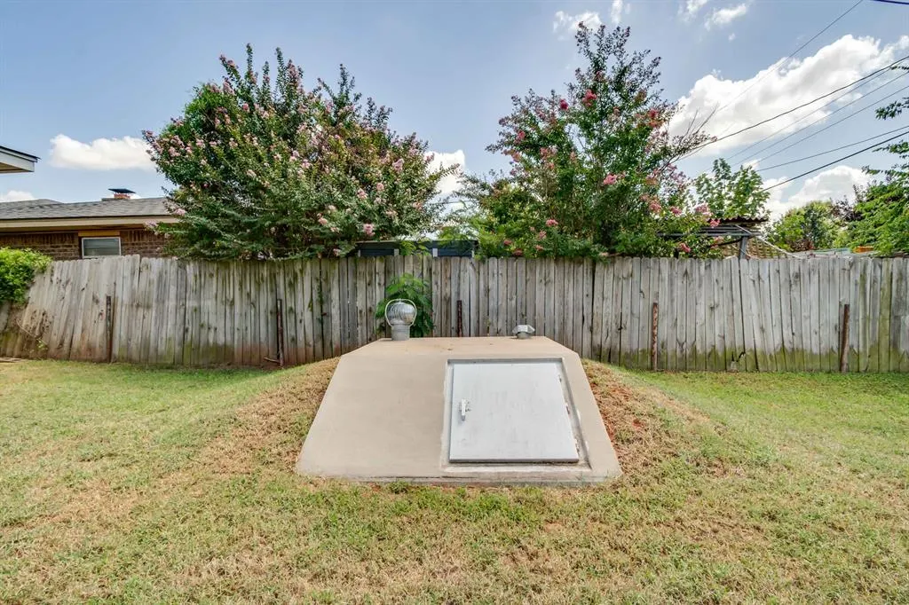 Photo 17 — 7569 S Embassy Terrace, Oklahoma City, OK 73169