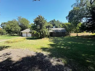 Sold home at 1900 Twisted Oak Street