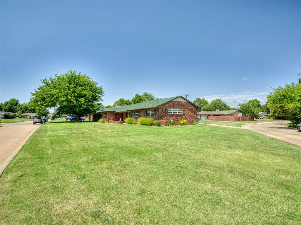 Photo 4 — 3101 NW 70th Street, Oklahoma City, OK 73116