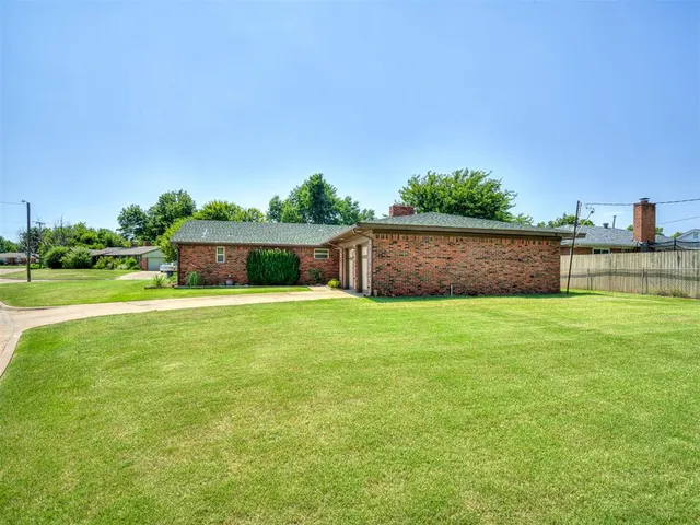 Photo 5 — 3101 NW 70th Street, Oklahoma City, OK 73116