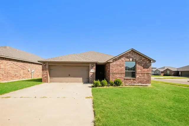 Front exterior — 821 NW 5th Street, Newcastle, OK 73065