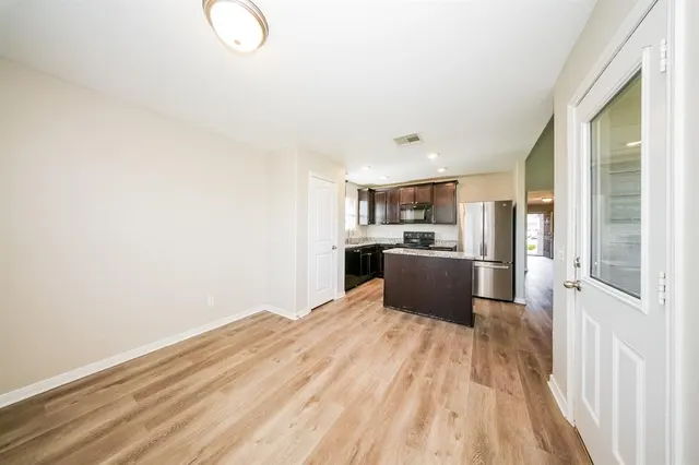 Photo 4 — 821 NW 5th Street, Newcastle, OK 73065