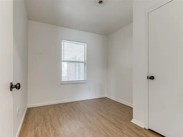 Photo 8 — 2210 SW 52nd Street, Oklahoma City, OK 73119