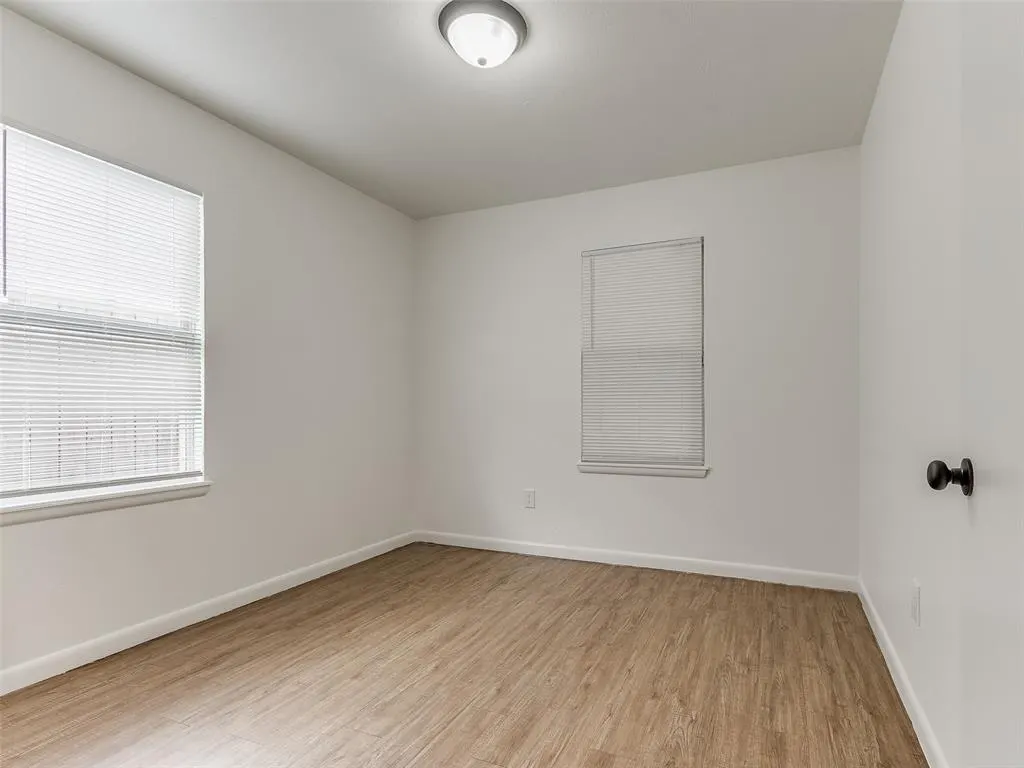 Photo 10 — 2210 SW 52nd Street, Oklahoma City, OK 73119