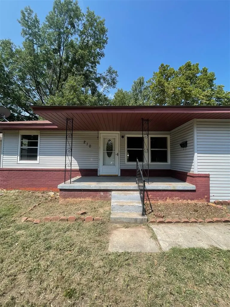 Photo 6 — 210 N Roosevelt Avenue, Shawnee, OK 74801