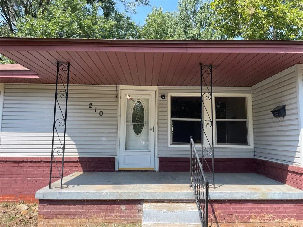 Photo 7 — 210 N Roosevelt Avenue, Shawnee, OK 74801