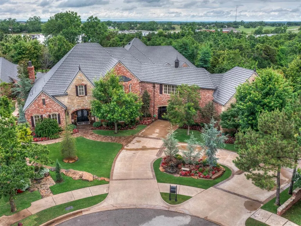 Photo 3 — 1705 Maple Drive, Blanchard, OK 73010