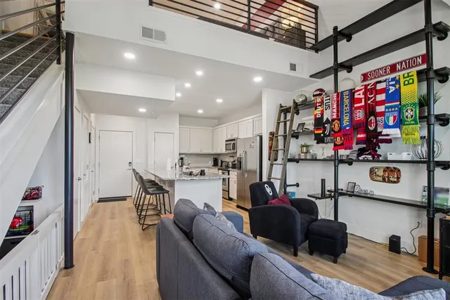 Photo 8 — 401 E Boyd Street 315, Norman, OK 73069