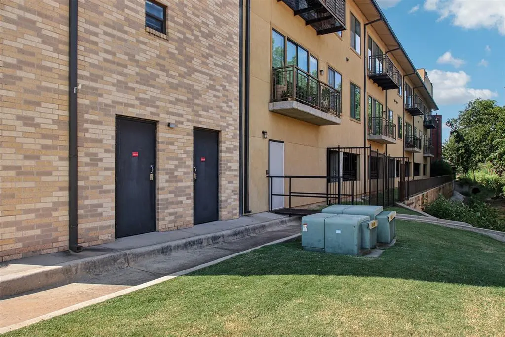 Photo 26 — 401 E Boyd Street 315, Norman, OK 73069