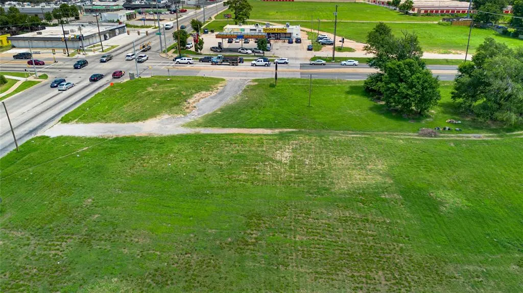 Photo 4 — 1001 N Macarthur Boulevard, Oklahoma City, OK 73127