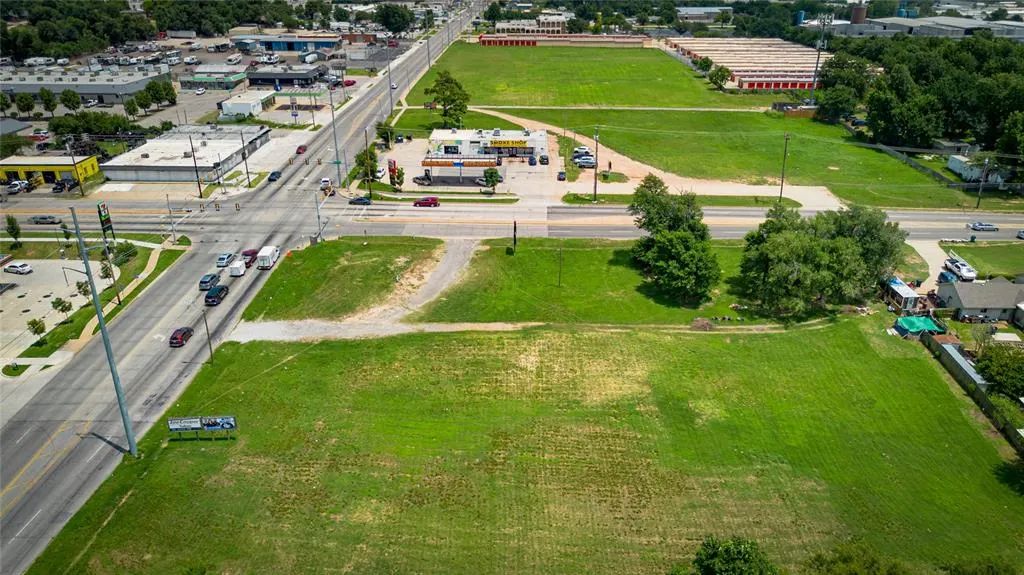 Photo 6 — 1001 N Macarthur Boulevard, Oklahoma City, OK 73127