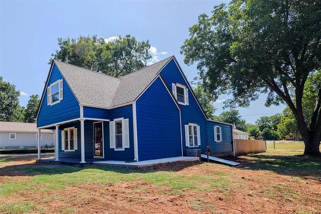 Photo 2 — 201 S Turner Street, Washington, OK 73093