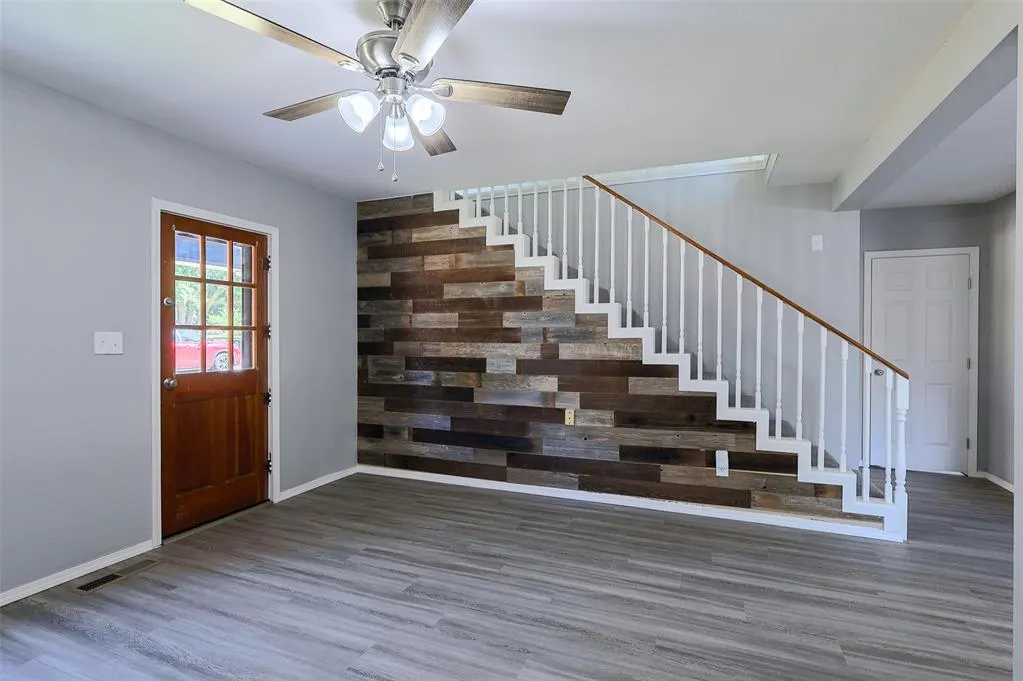Photo 5 — 201 S Turner Street, Washington, OK 73093
