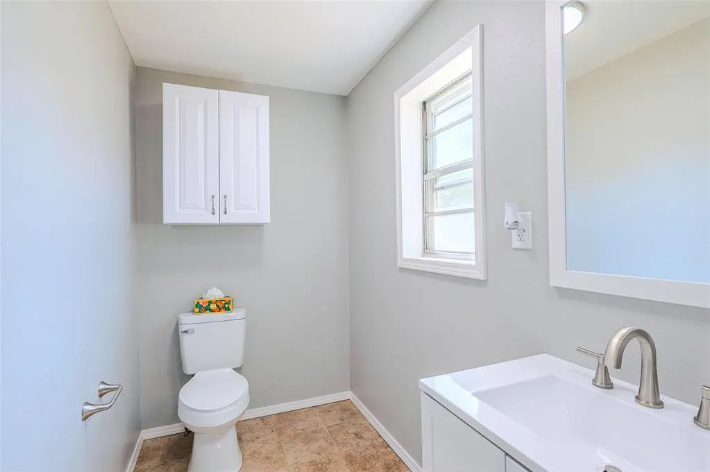 Photo 14 — 201 S Turner Street, Washington, OK 73093