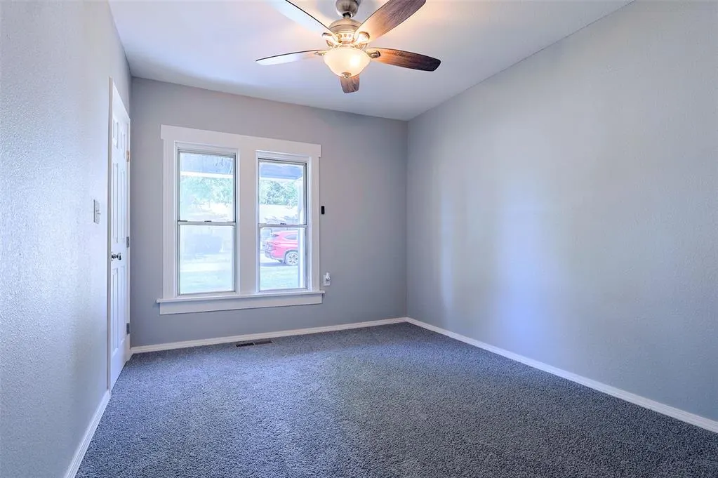 Photo 15 — 201 S Turner Street, Washington, OK 73093