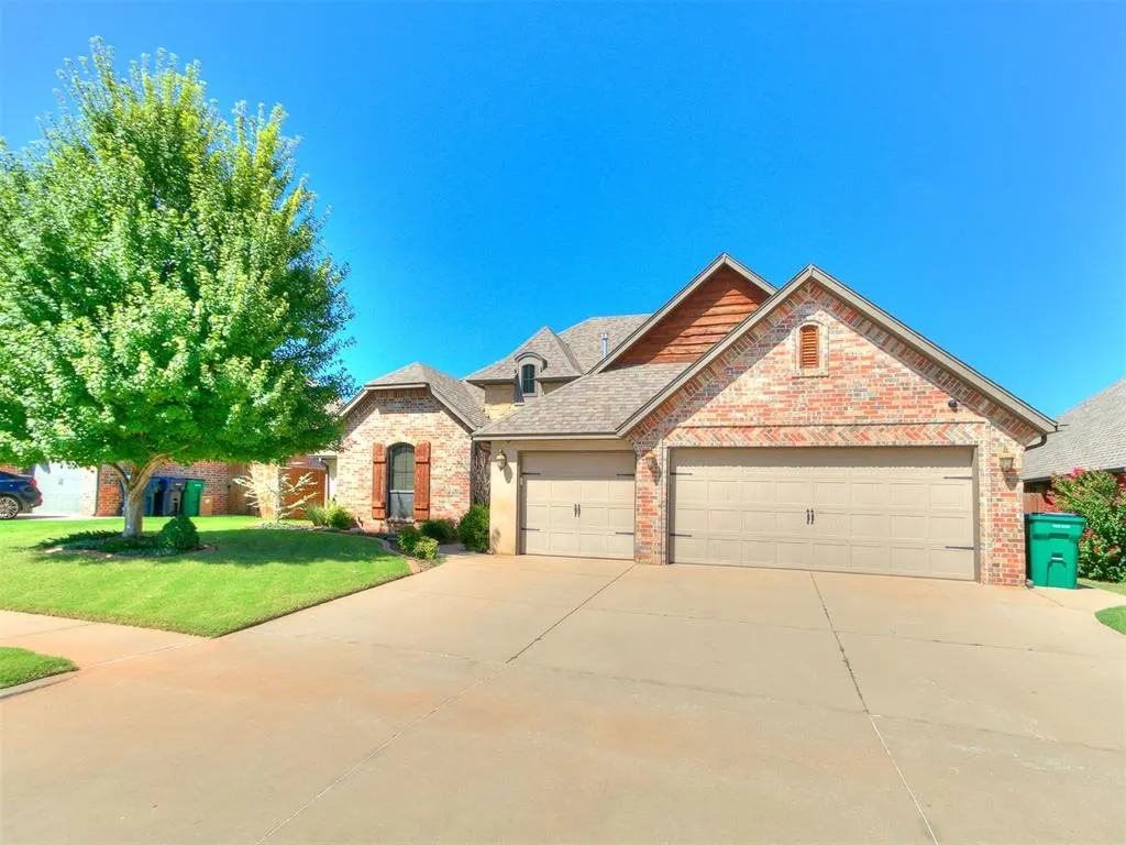 Photo 3 — 3909 Wayfield Avenue, Oklahoma City, OK 73179
