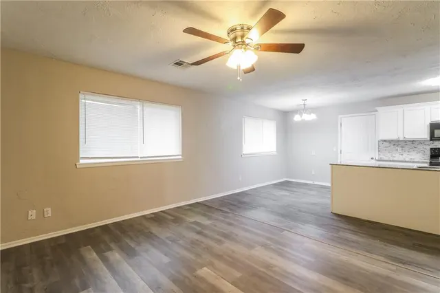 Photo 3 — 1228 NW 105th Street, Oklahoma City, OK 73114