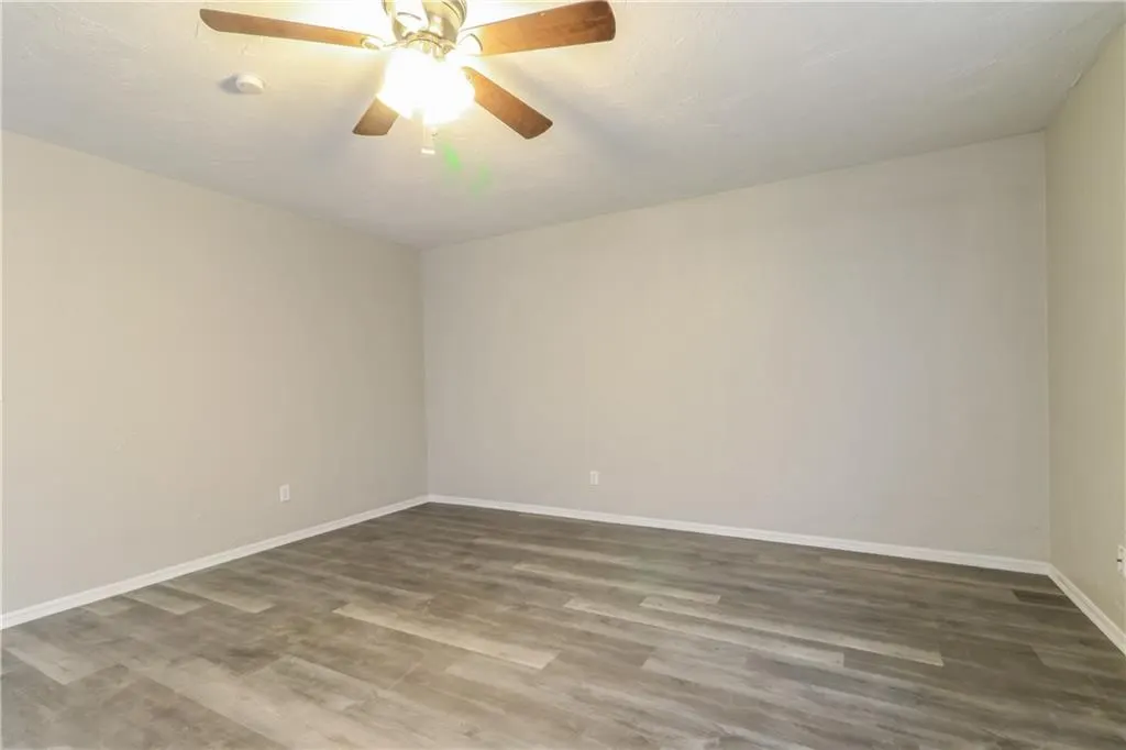 Photo 12 — 1228 NW 105th Street, Oklahoma City, OK 73114