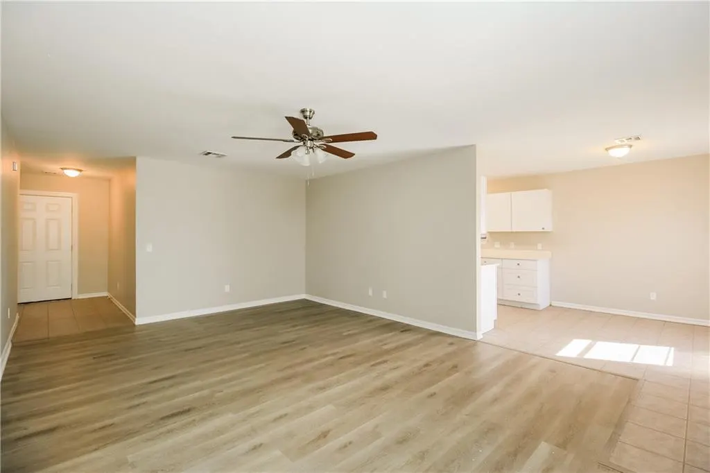 Photo 3 — 916 NW 109th Street, Oklahoma City, OK 73114