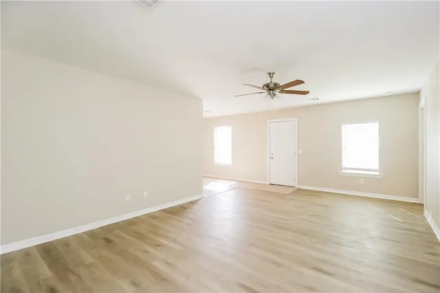 Photo 4 — 916 NW 109th Street, Oklahoma City, OK 73114