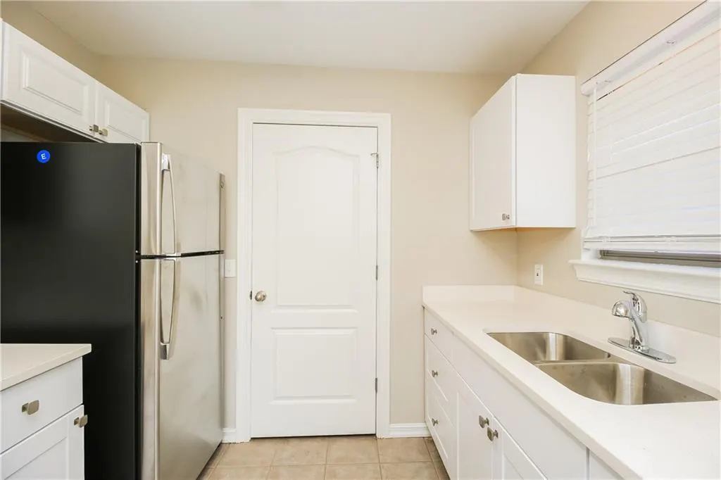 Photo 5 — 916 NW 109th Street, Oklahoma City, OK 73114