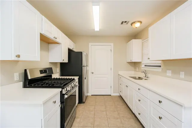 Photo 7 — 916 NW 109th Street, Oklahoma City, OK 73114