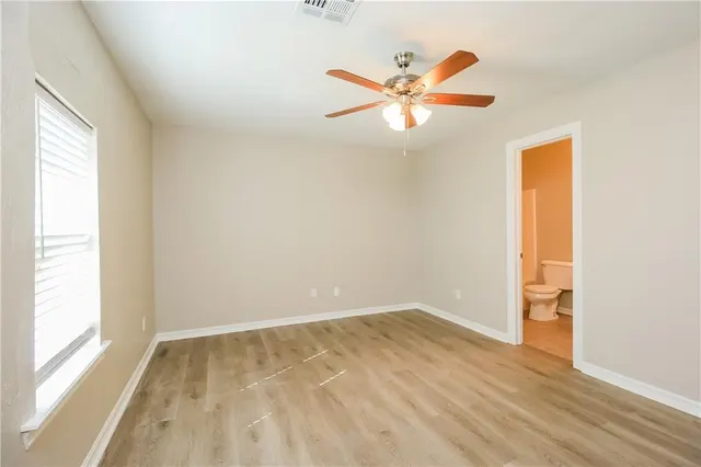 Photo 8 — 916 NW 109th Street, Oklahoma City, OK 73114