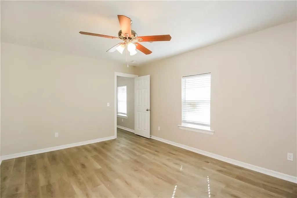 Photo 9 — 916 NW 109th Street, Oklahoma City, OK 73114