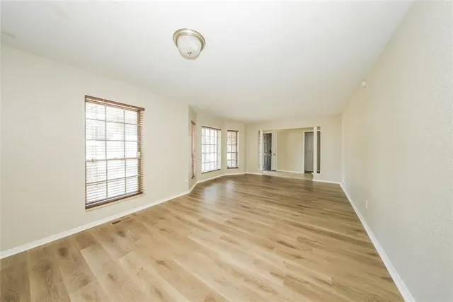 Photo 6 — 9725 Pheasant Lane, Oklahoma City, OK 73162