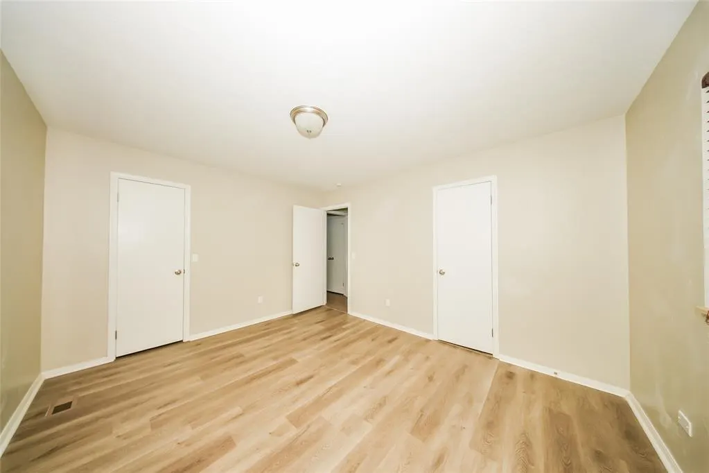 Photo 7 — 9725 Pheasant Lane, Oklahoma City, OK 73162