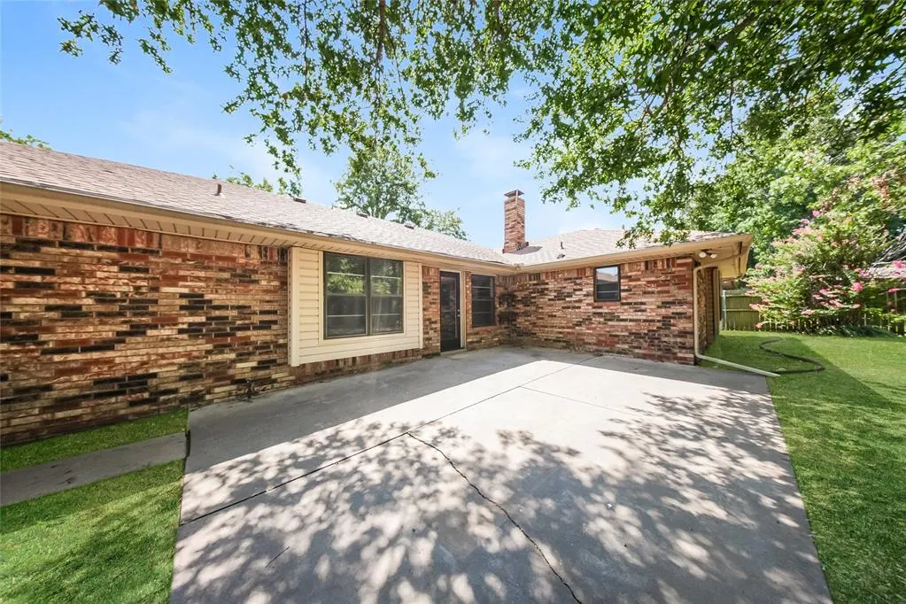 Photo 14 — 9725 Pheasant Lane, Oklahoma City, OK 73162