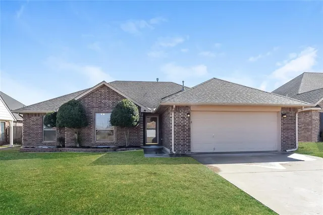 Front exterior — 430 NE 23rd Terrace, Newcastle, OK 73065