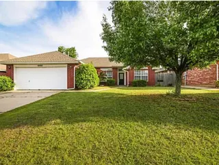 Sold home at 6000 SE 86th Street