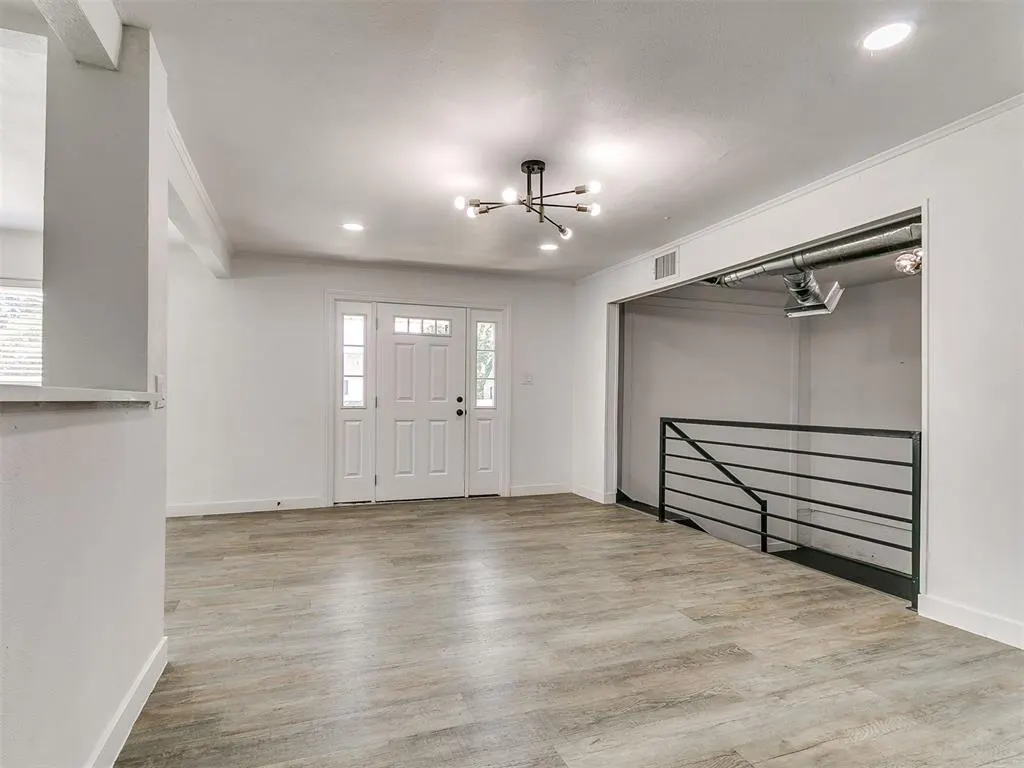 Photo 13 — 2813 NW 43rd Street, Oklahoma City, OK 73112