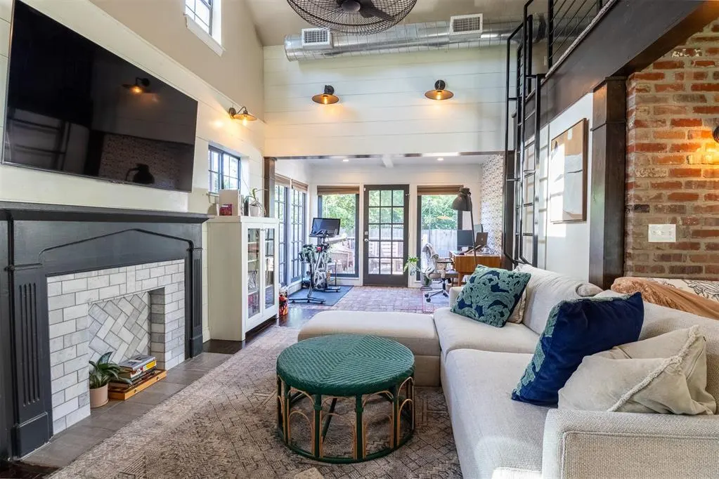 Photo 4 — 2228 NW 32nd Street, Oklahoma City, OK 73112