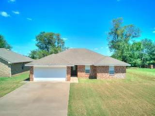 Sold home at 414 SE 7th Street