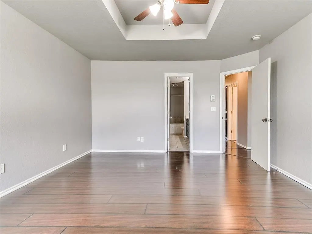 Photo 9 — 414 SE 7th Street, Lexington, OK 73051