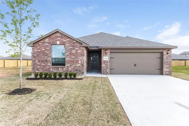 Front exterior — 1008 NW 6th Street, Newcastle, OK 73065