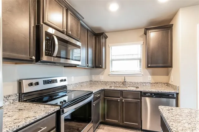 Photo 5 — 1008 NW 6th Street, Newcastle, OK 73065