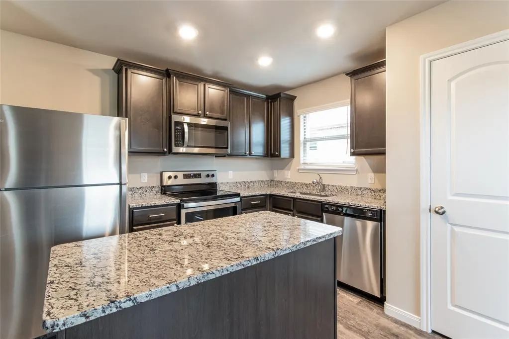 Photo 6 — 1008 NW 6th Street, Newcastle, OK 73065