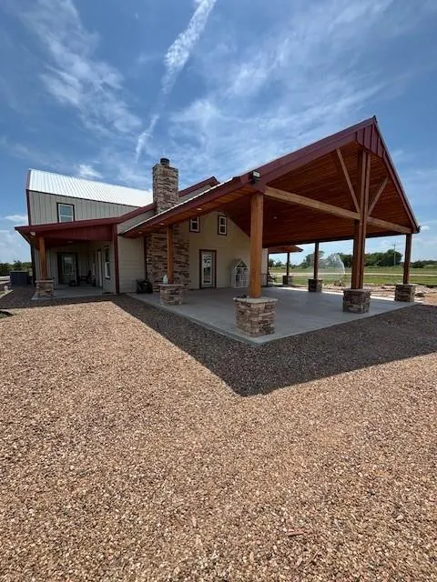 Photo 3 — 111168 N 3790 Road, Okemah, OK 74859